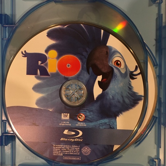 20th Century Fox RIO Blu-Ray & DVD Set - Picture 3 of 6
